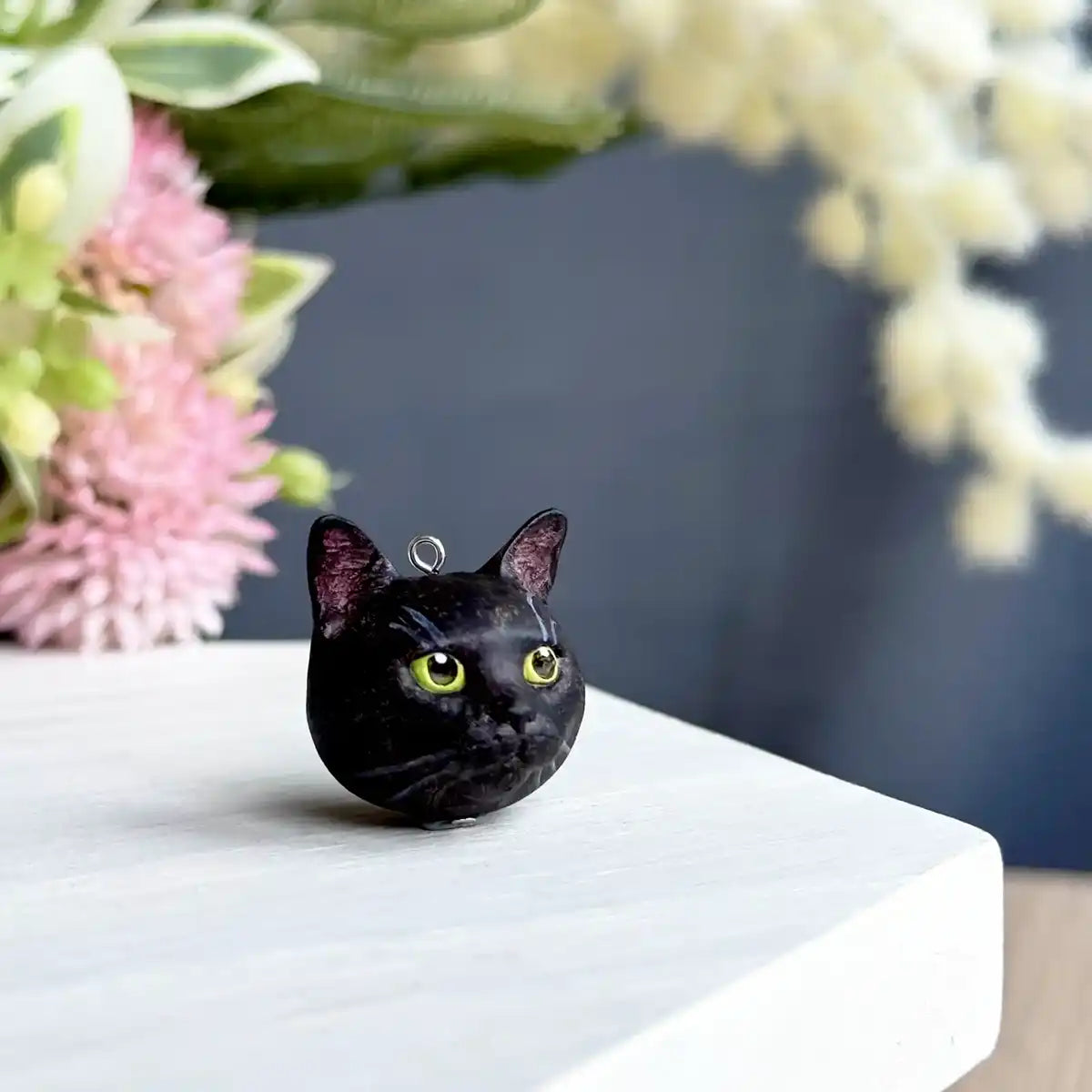 American Shorthair cat necklace Pendant Black fur Green eyes
