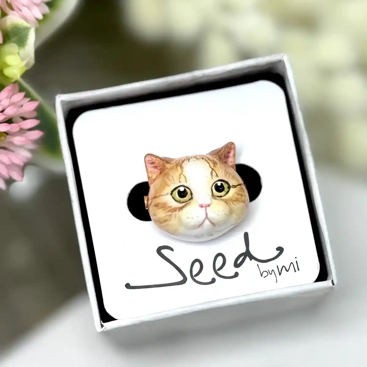 Ginger tabby and white British Shorthair cat brooch