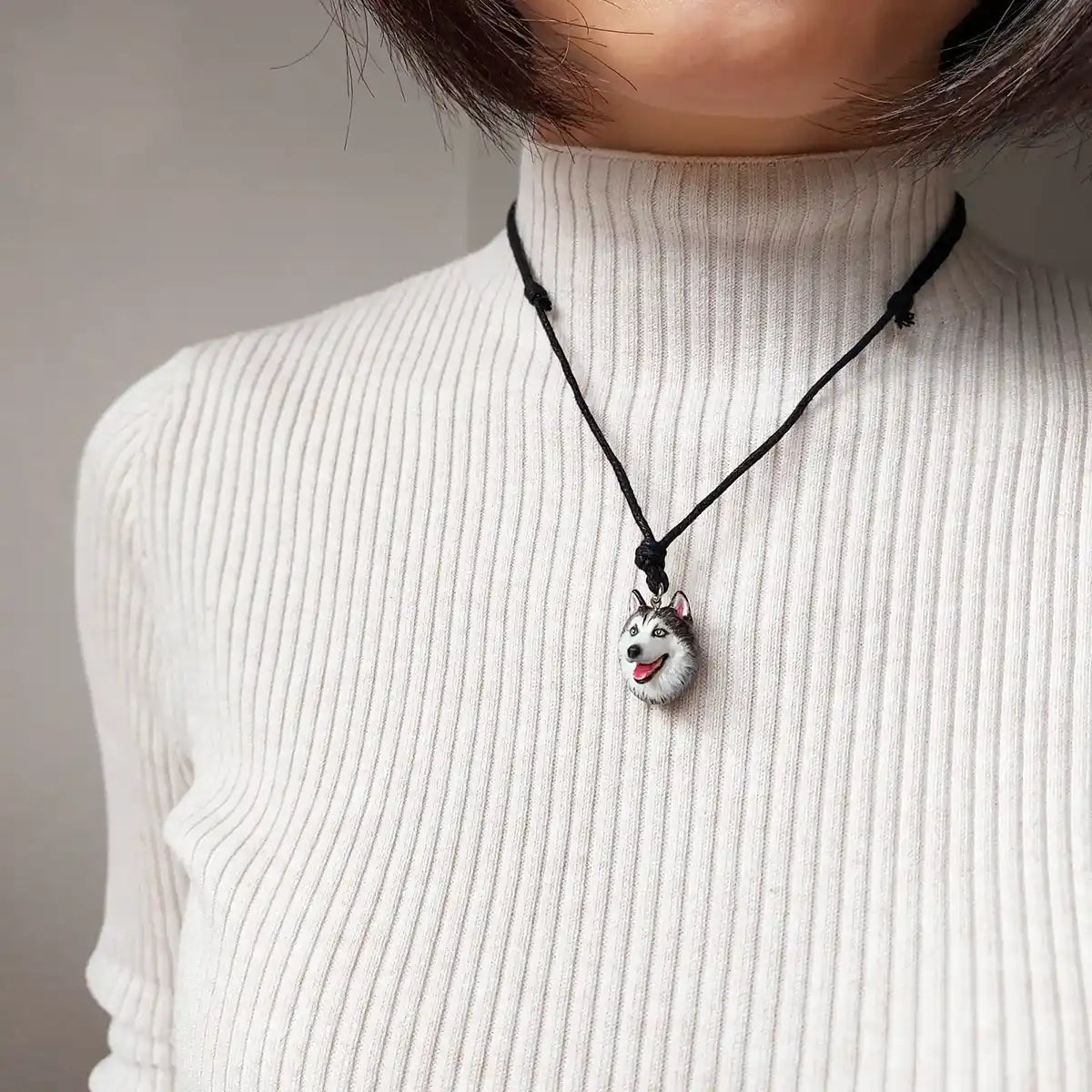 Husky dog black pendant necklace wearing