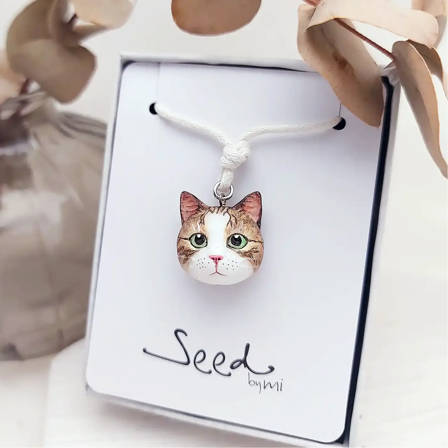 cat Domestic shorthair tabby white pendant necklace package display