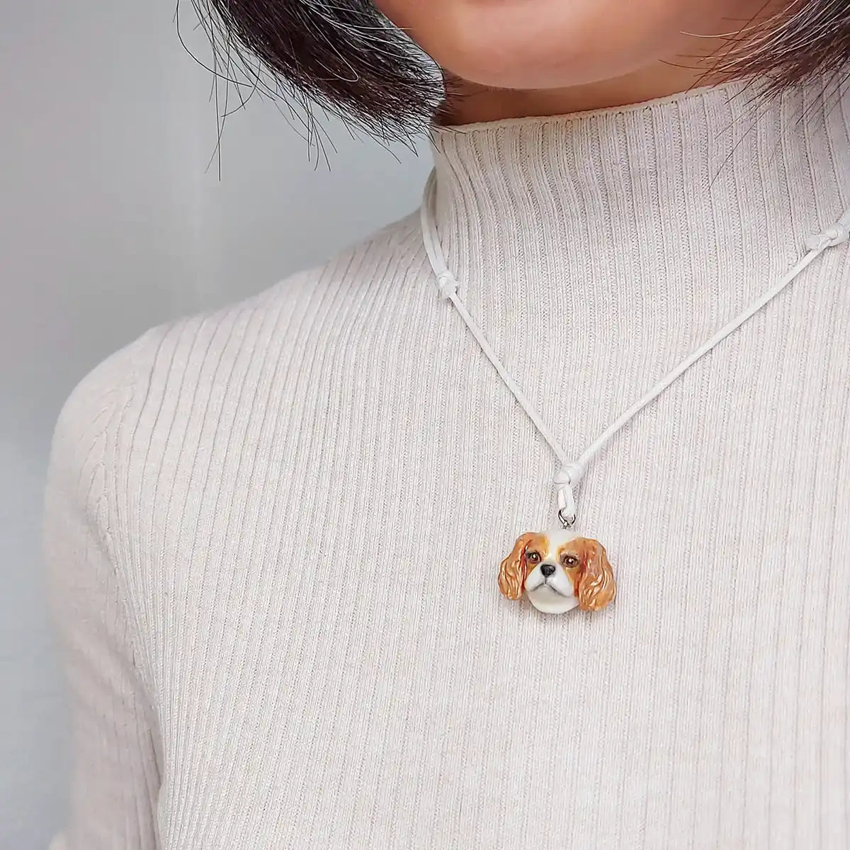 Blenheim Cavalier King Charles Spaniel pendant necklace – 3D resin dog keepsake on cotton cord wearing