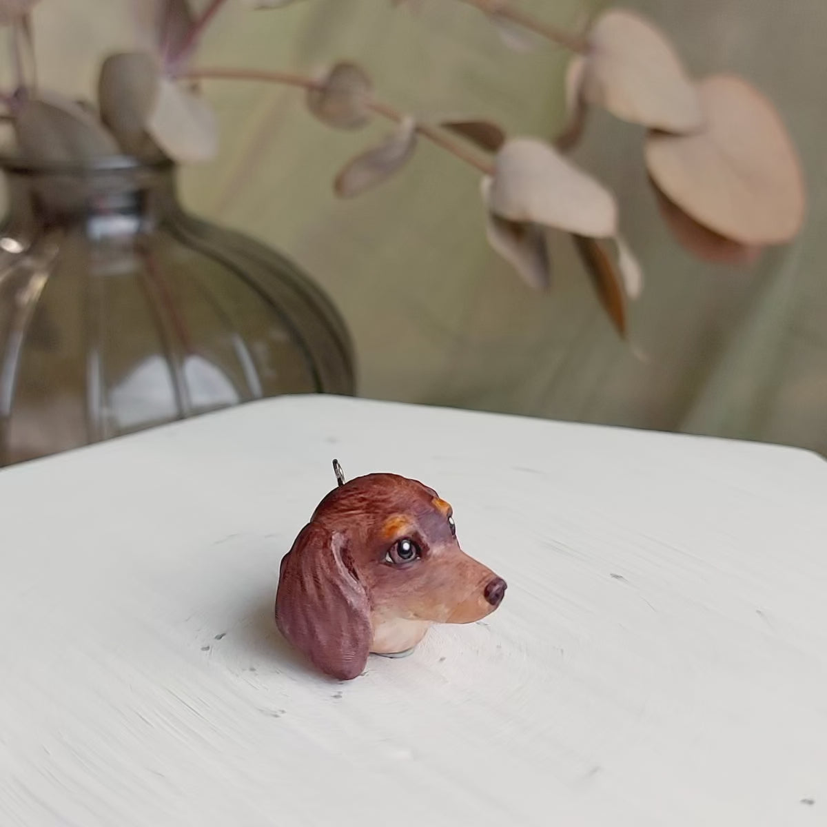 Dachshund shaded red pendant turntable
