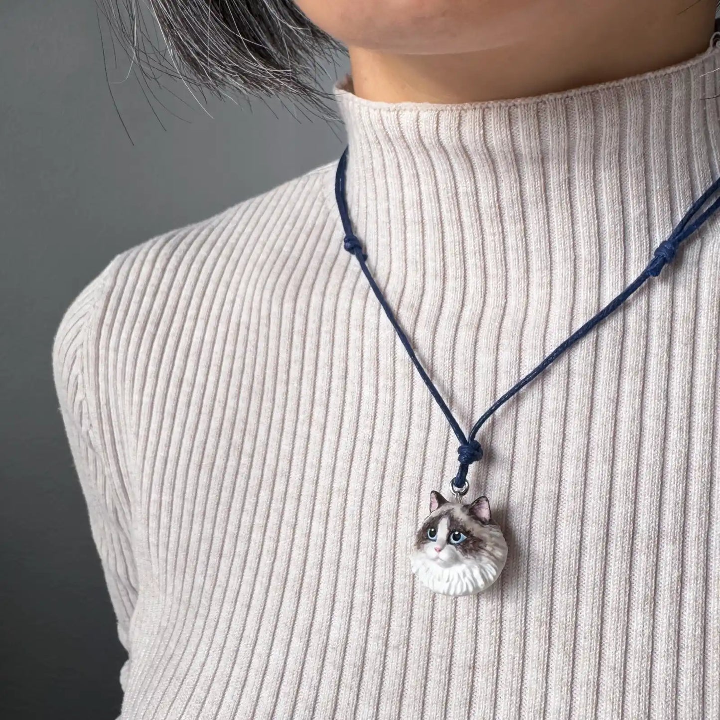 Ragdoll Pendant necklace | Seal Point Bicolour