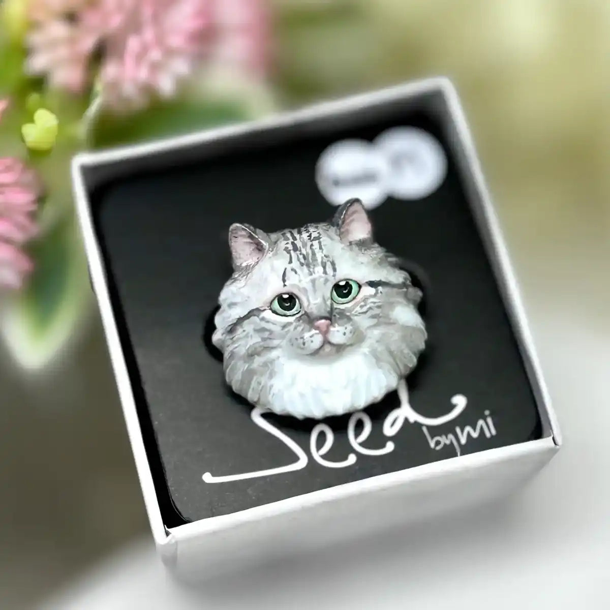 Siberian Brooch | Silver Tabby