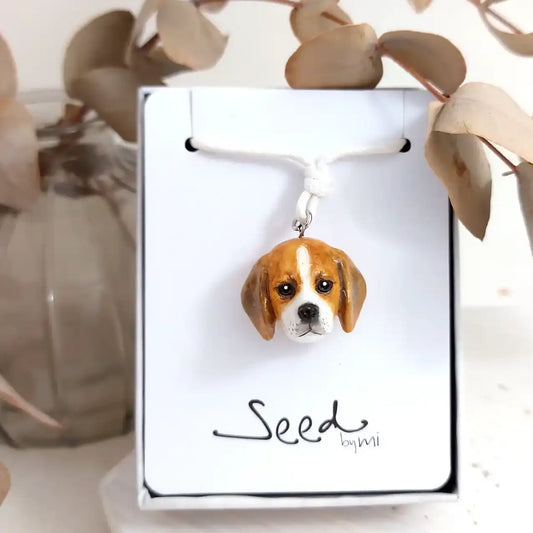 Beagle Pendant necklace | Tan & White