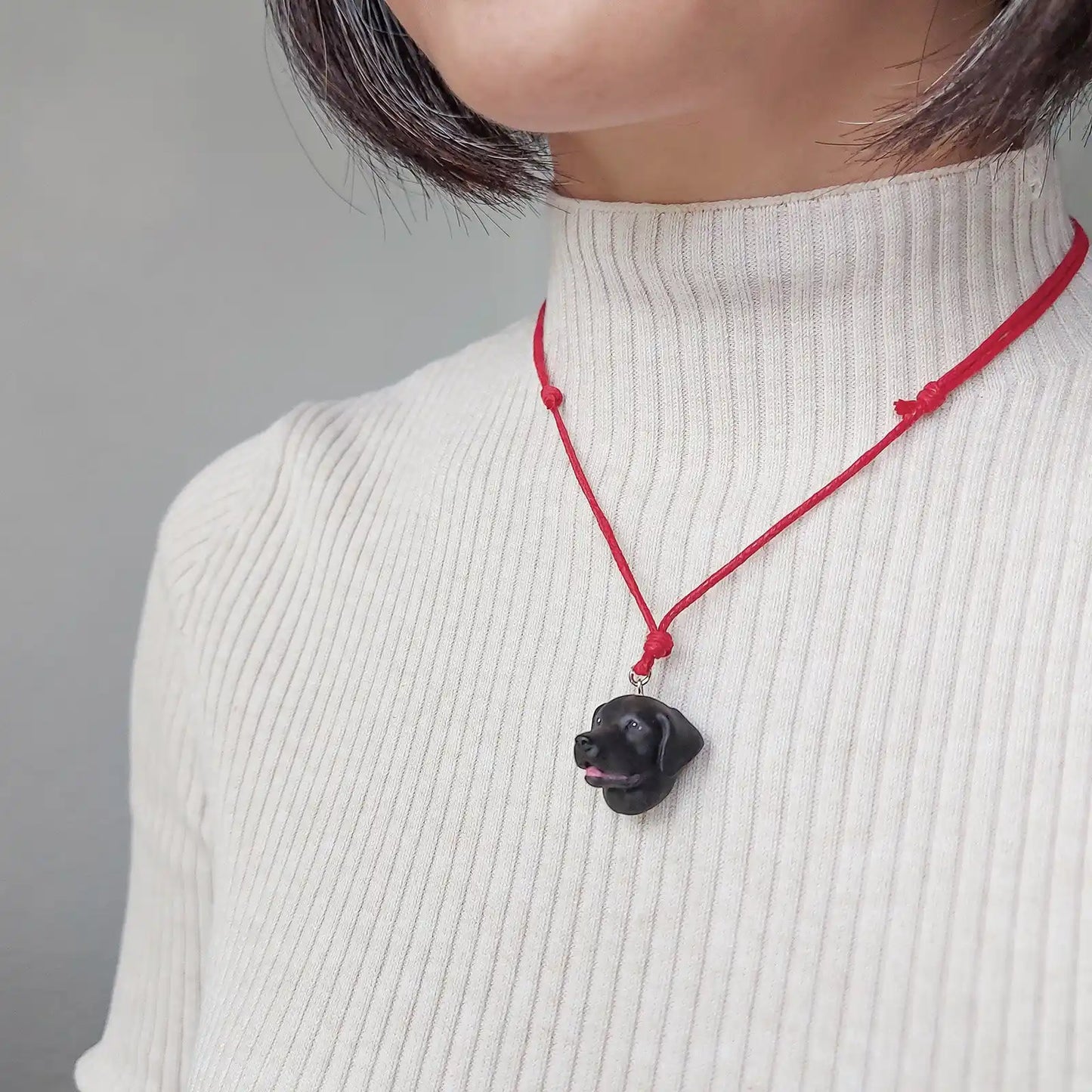 Labrador Pendant necklace | Black