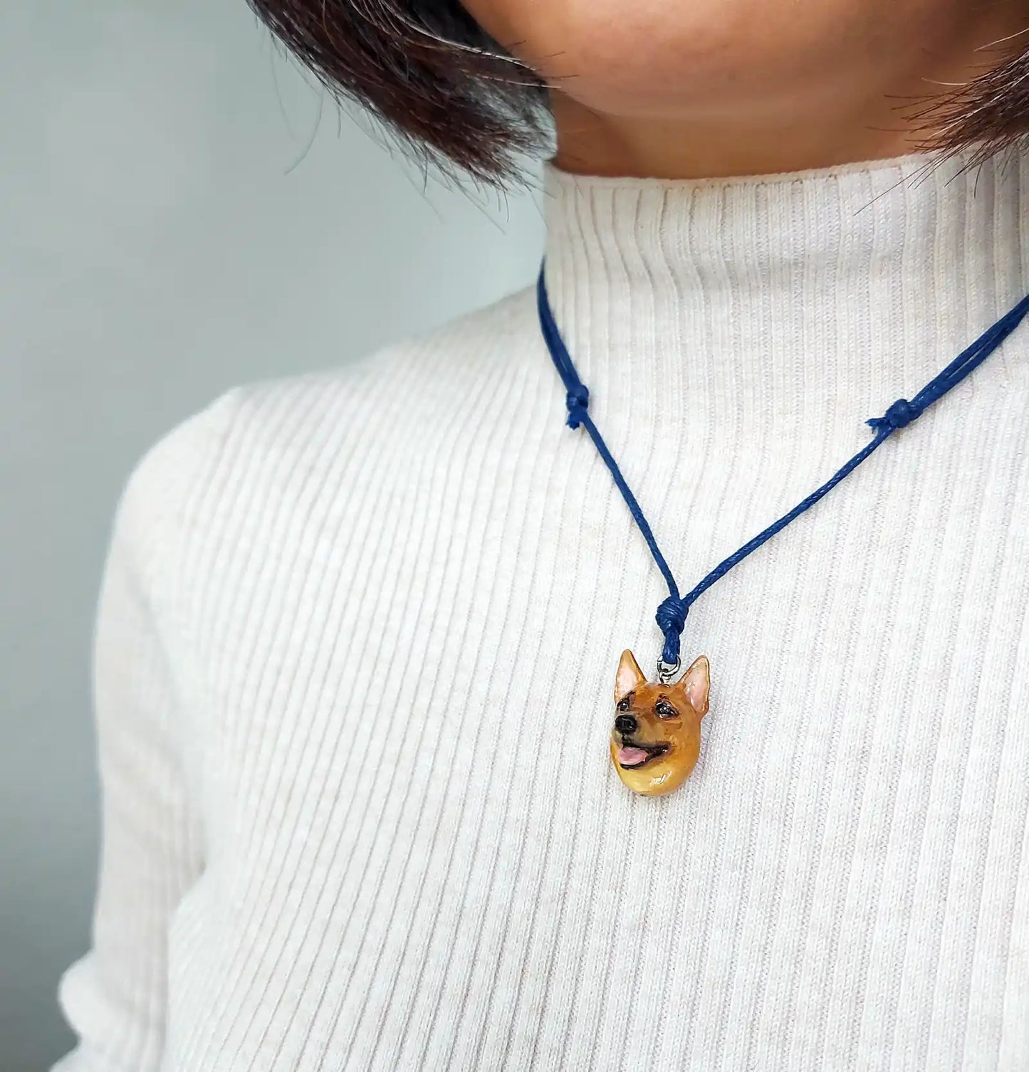 Mongrel Pendant necklace | Tan