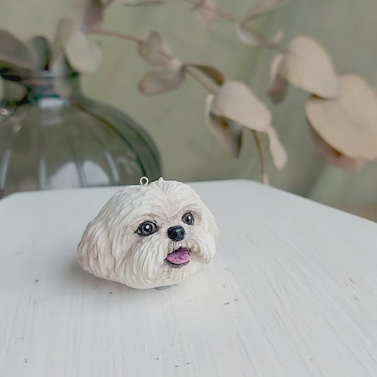 Large white Shih Tzu dog necklace in resin, detailed and hand-painted with UV protection coat turn table