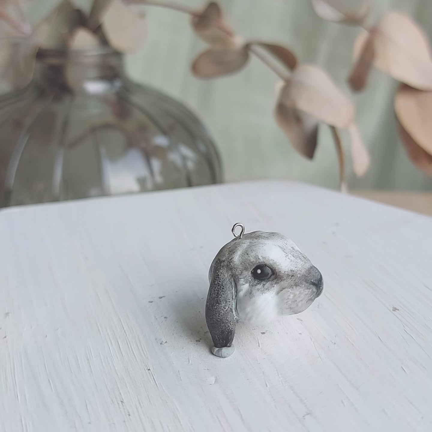 rabbit lop broken chinchilla pendant turn table