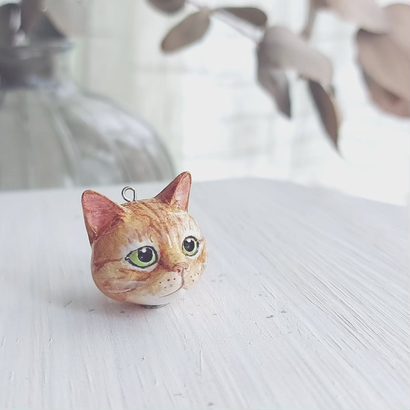 cat domestic diamond shape ginger pendant turntable 360